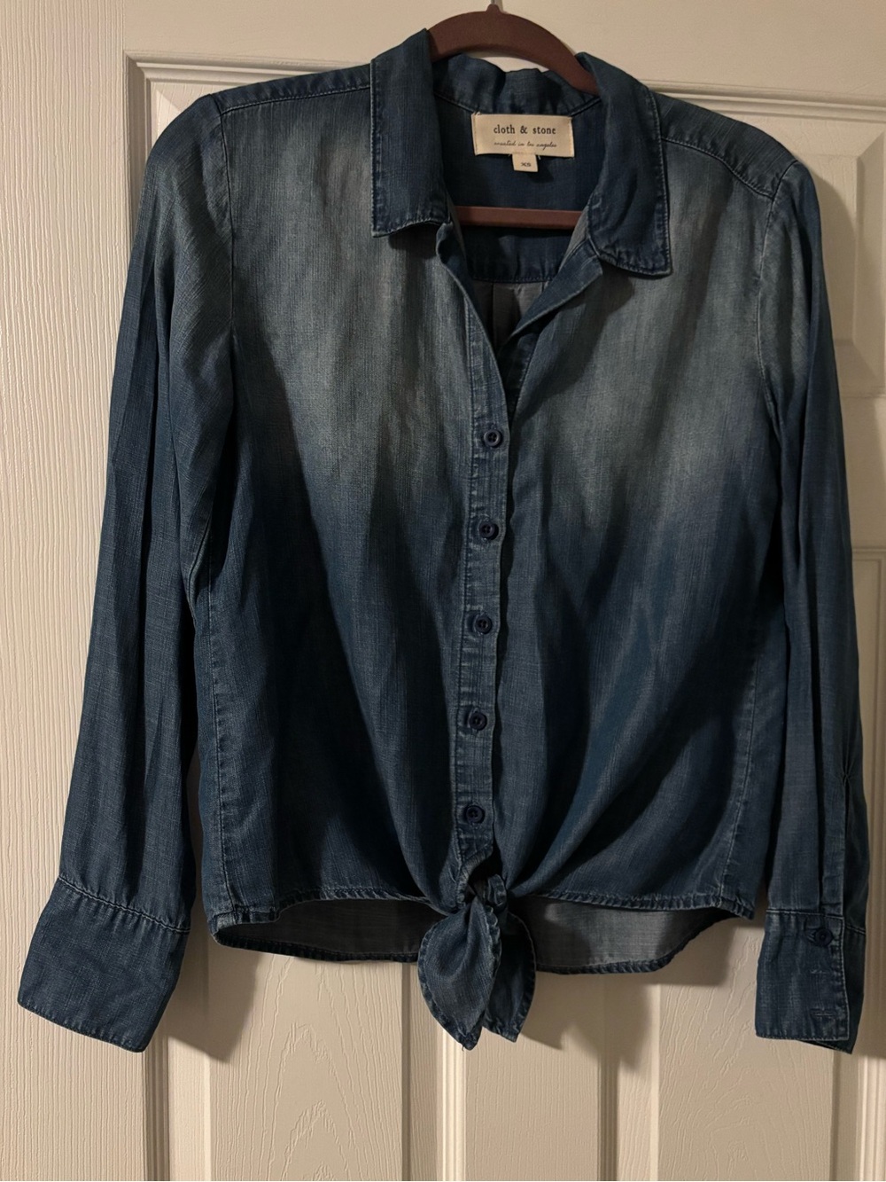Anthropologie Cloth & Stone Women's Blue Denim Tie-Front Button Shirt XS